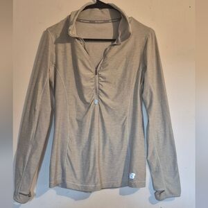 New Balance Women's Gray Long Sleeve Top
